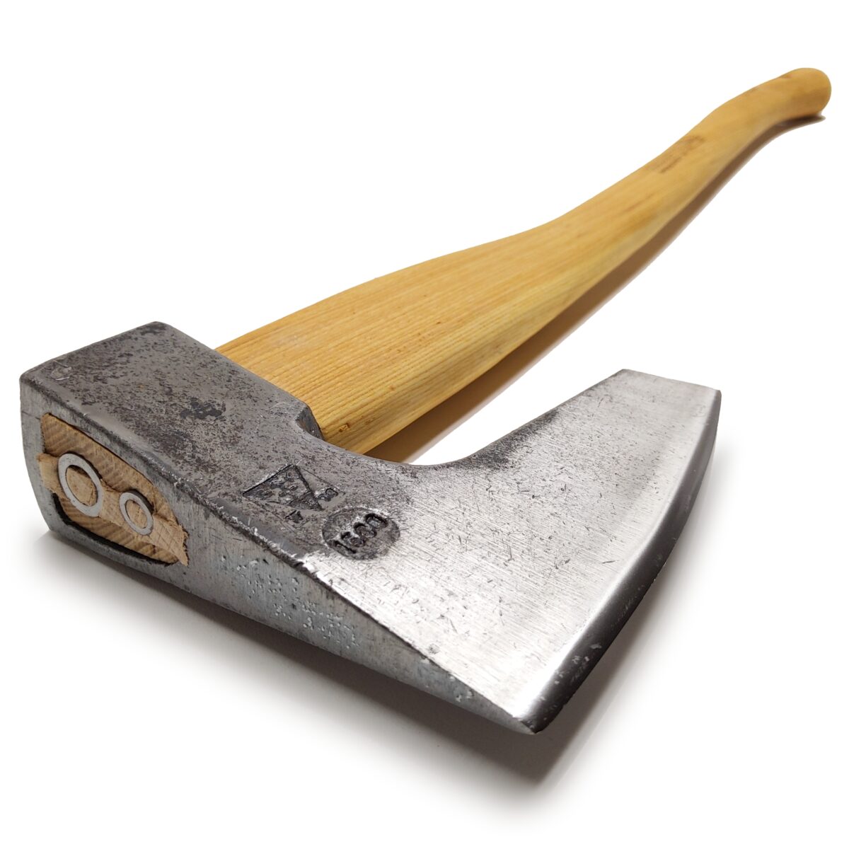 Kovaná univerzálna sekera Vikingská sekera 1,8 kg násada z hikoru